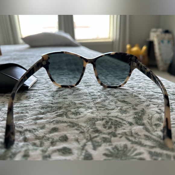 Dior Sunglasses - Picture 6 of 9